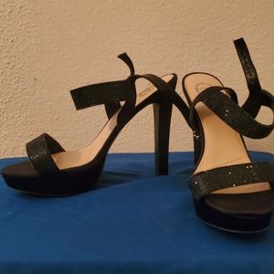 Black heel sandals